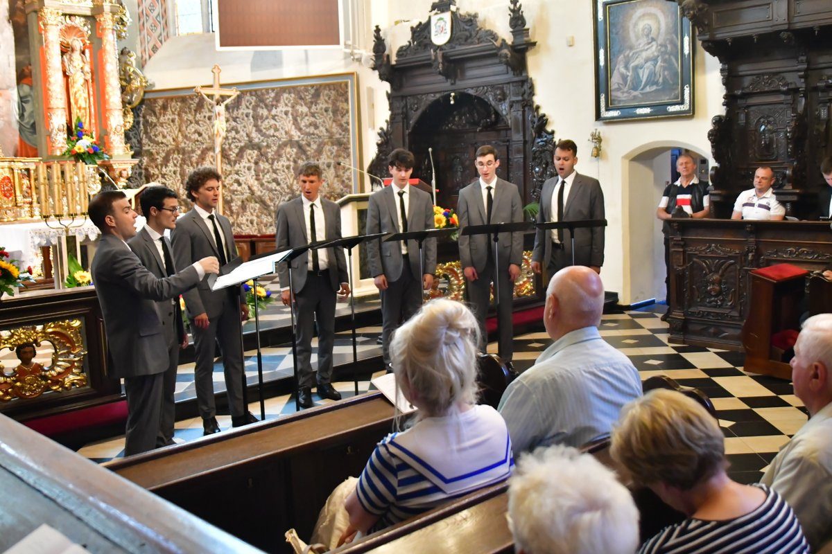 Organowy duet i Nuove Voci wystąpili w kartuskiej Kolegiacie